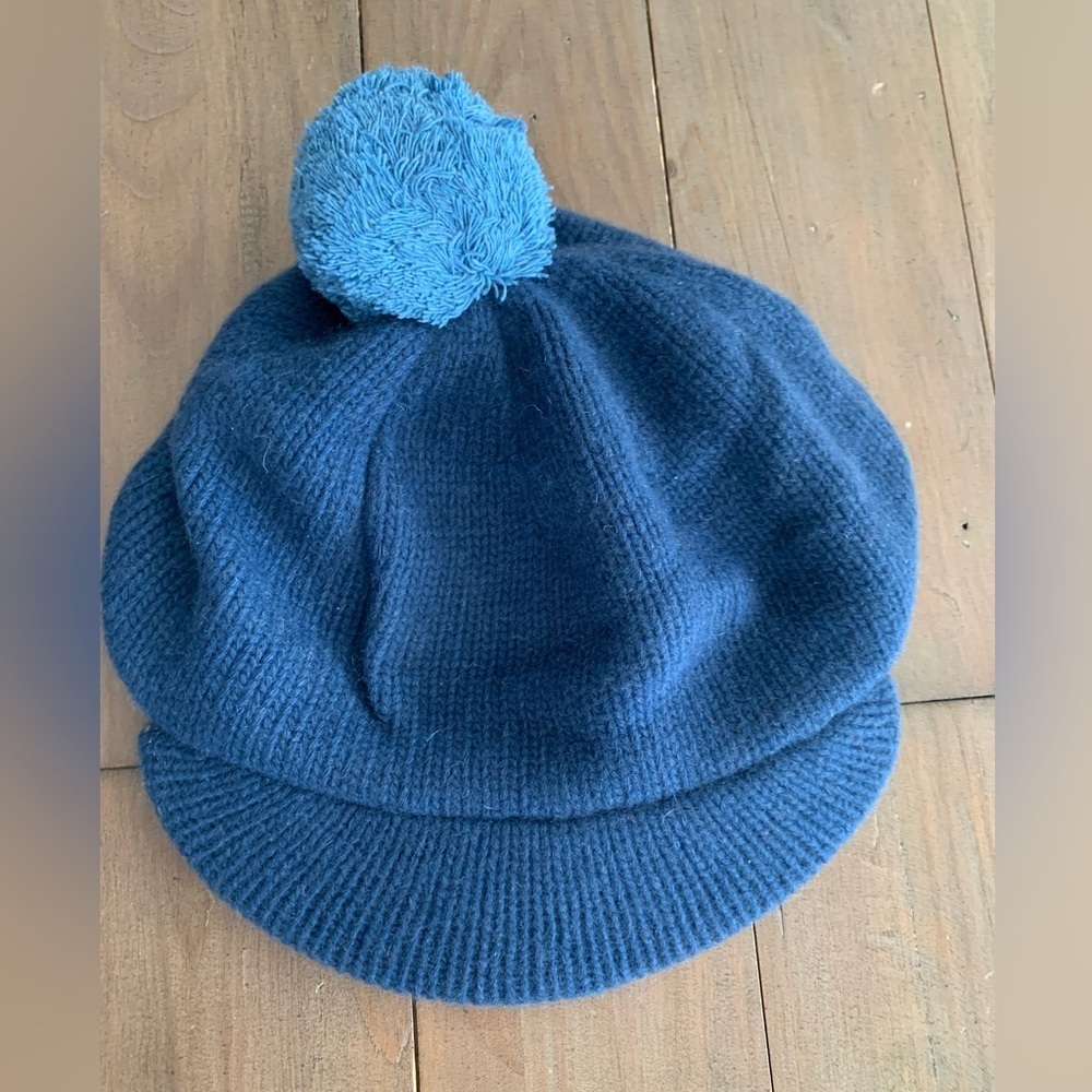 Portolano women 100% cashmere navy blue cap NWT